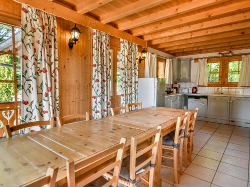 Chalet Herisson - 9 pers - À 100m du Lac des Ecoles et 300m des pistes