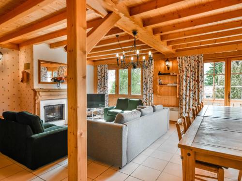 Chalet Herisson - 9 pers - À 100m du Lac des Ecoles et 300m des pistes