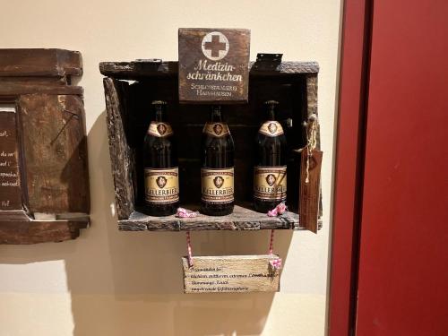 Certifikát, hodnocení, plakát nebo jiný dokument vystavený v ubytování Brauerei Gasthaus Lohhof im Münchner Norden, direkt an der S1, nähe vom Flughafen, Zentrum, A92, Allianz Arena, Ruderregatta und Schießanlage G- Hochbrück entfernt, Internationale Küche