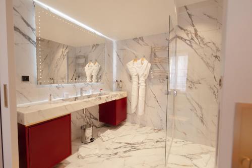 Ванная комната в Mode Paris Aparthotel