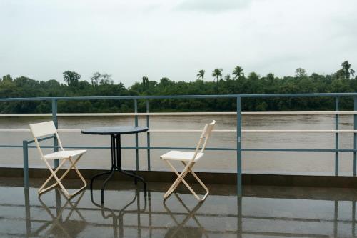 Rõdu või terrass majutusasutuses River Splash Resort,Karjat