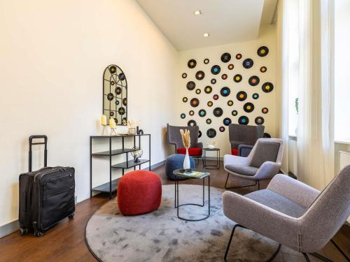 Ruang duduk di ibis Karlsruhe Hauptbahnhof