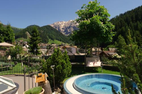 Hotel Chalet S - Dolomites Design - adults friendly