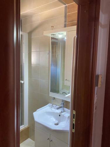 Beautiful apartment 65sm, ideal location