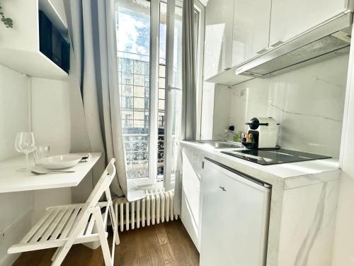 311 Suite Prost - Cosy Apartment Paris Center