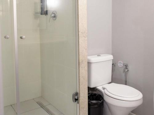Salle de bains dans l'établissement Ibis Belo Horizonte Savassi