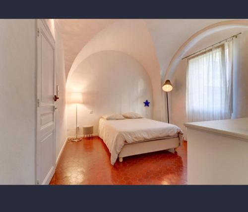 Exceptional Location Beaches Cours SALEYA