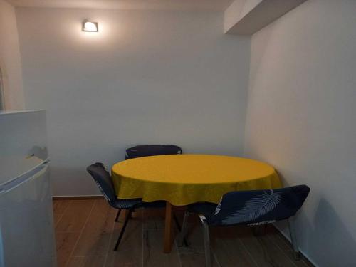 Φωτογραφία από το άλμπουμ του Apartments Kalajžić σε Pučišća