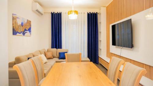 Centaurus Apartments