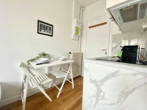 324 Suite Hallyday Cosy Apartment Paris Center