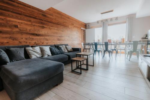 Posezení v ubytování Alphonsine Ski Lodge