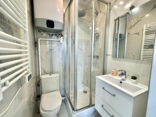 364 Suite Deneuve -Cosy Apartment Paris Center