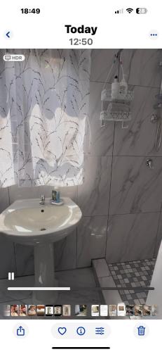 Ένα μπάνιο στο White River B & B