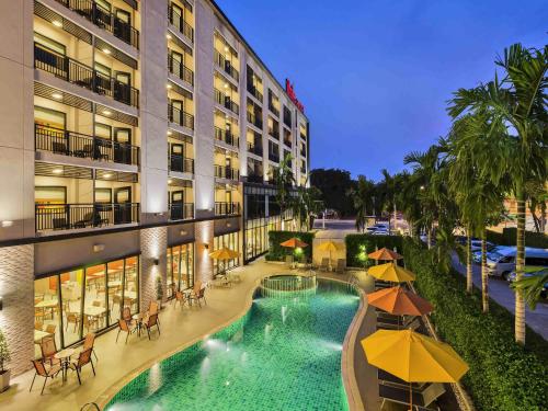 Bazén v ubytování Ibis Hua Hin nebo v jeho okolí