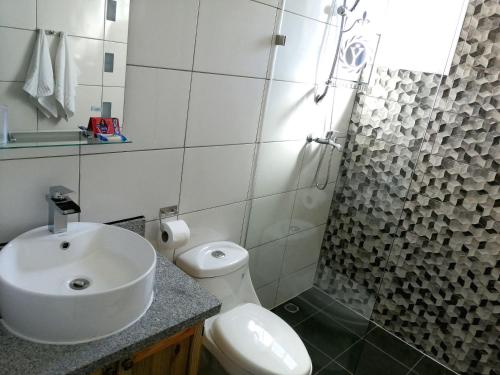 Ένα μπάνιο στο Hotel Yamir