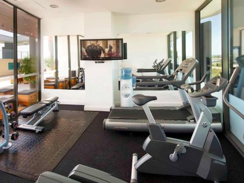 Фитнес-центр и/или тренажеры в Novotel Brisbane Airport