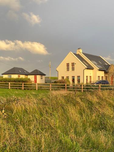 Imagen de la galería de Journey's End B&B, en Miltown Malbay