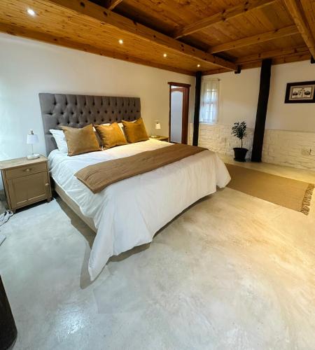 Postel nebo postele na pokoji v ubytování Bed In Bethlehem