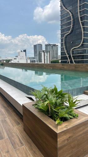 Apartamento con Balcón - Piscina - Gym - Cowork