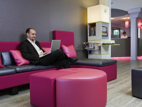 ibis Styles Melunにあるシーティングエリア