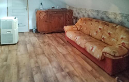 Χώρος καθιστικού στο 2 Bedroom Stunning Apartment In La Grand-Combe