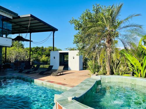 Πισίνα στο ή κοντά στο Finca La Casa de Pablo