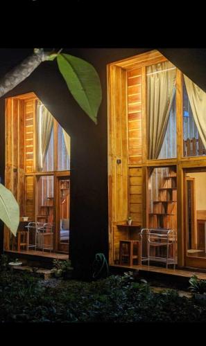 Το κτήριο όπου στεγάζεται  η βίλα