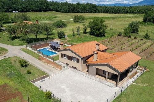 Holiday house with a swimming pool Cere, Central Istria - Sredisnja Istra - 24249