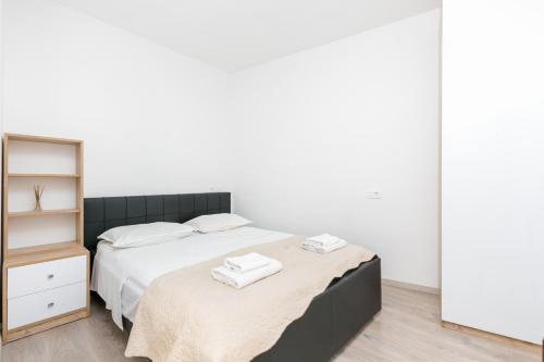 Apartments with WiFi Split - 24915