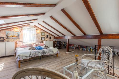 Holiday house with a swimming pool Lovran, Opatija - 24076