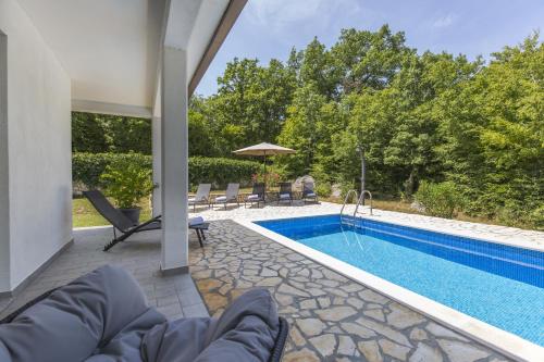 Family friendly house with a swimming pool Kapelica, Labin - 24509