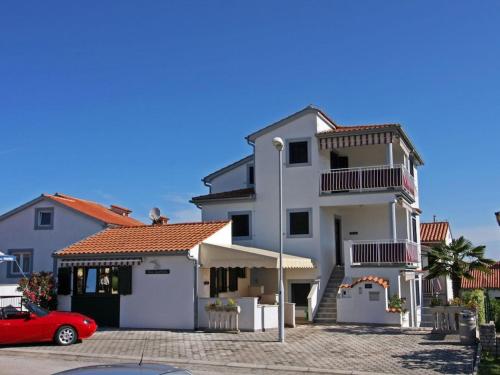 Holiday apartment in Porec with swimming pool