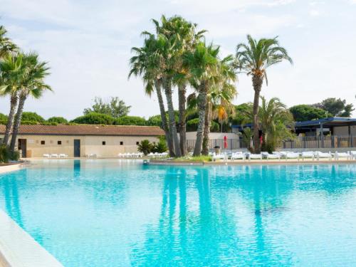 Cozy beach House in Les Tamaris