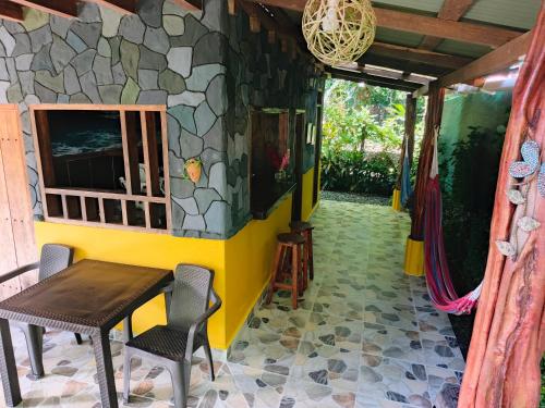 O zonă de relaxare la Cabaña Selvatica-completa