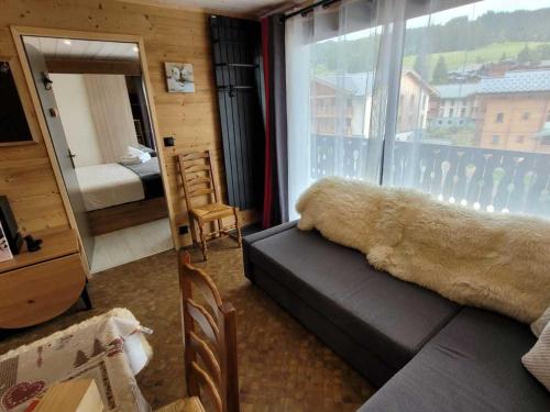 Charmant appartement rénové avec Wifi et animaux admis, au centre des Gets