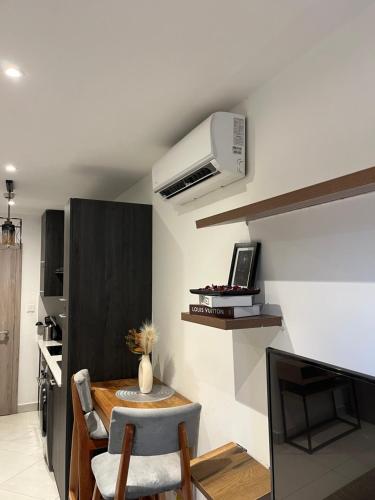 Η κουζίνα ή μικρή κουζίνα στο Easy stay at Loxwood