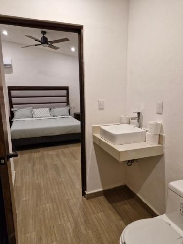 Koupelna v ubytování Jungle and Beach Cottage