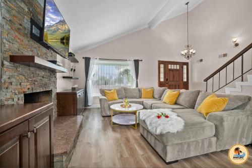 Φωτογραφία από το άλμπουμ του Cozy Tierrasanta Escape-4BR, Pool, Firepit, Games! στο Σαν Ντιέγκο
