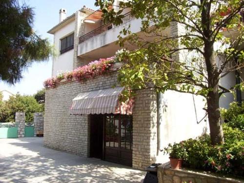 Φωτογραφία από το άλμπουμ του Rooms Krnić στο Σίμπενικ