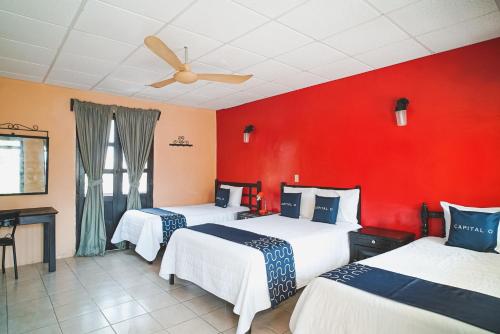 Voodi või voodid majutusasutuse Hotel Los Ángeles toas