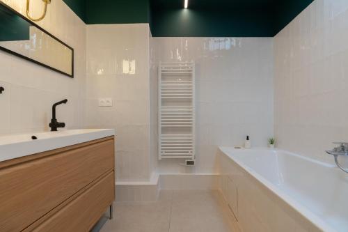 Appartement T4 plein centre ville Climatisé escalier étroit