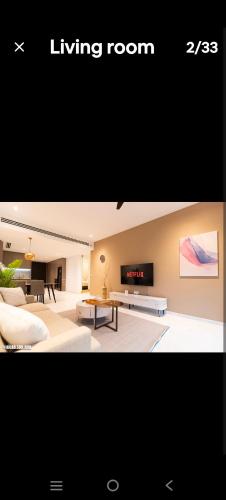Ein Bett oder Betten in einem Zimmer der Unterkunft Eaton kL,1R1B 0 Service,500 mbps KLCC 2-4pax