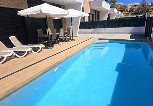 Villa with private pool New Construction three bedroom holiday home