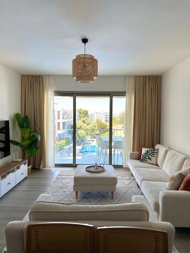 Bohemian penthouse in Girne Alsancak, close to Merit hotels