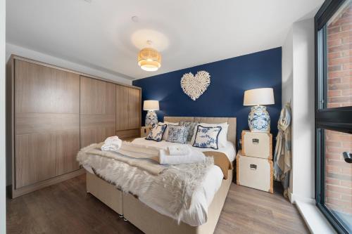 Luxury Waterfront Apartment - Liverpool City Centre - Sleeps 4 photo 10