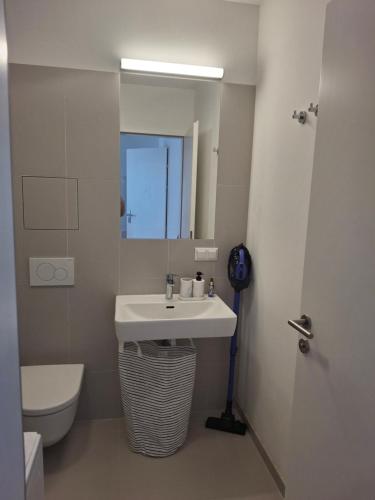 Ένα μπάνιο στο Apartment bei Hauptbahnhof