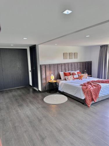 Postel nebo postele na pokoji v ubytování Prestige Duplex High Standing Marrakech