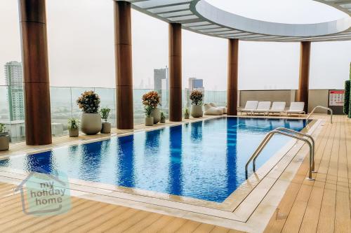 Modern 1BR in JVC Pool, Gym & Free Parking