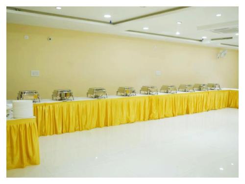 Khu vực hỗ trợ khách đi công tác/phòng hội thảo tại Mansion मैंशन