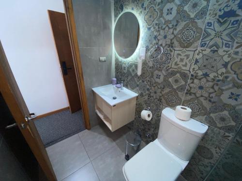 Koupelna v ubytování Hotel Lagoluz
